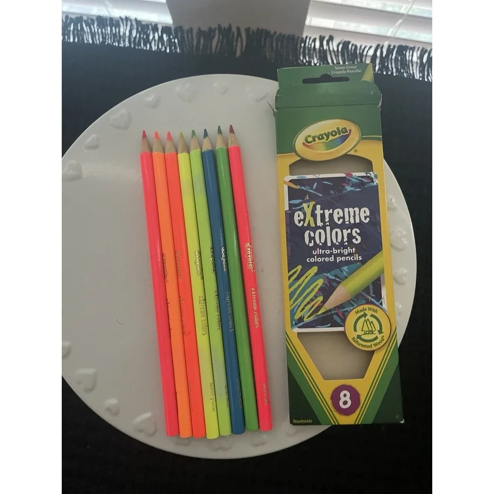 Crayola Extreme Colors Pencils Set of 8 (CYO681120)